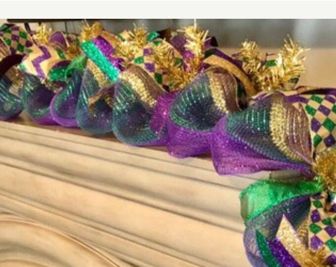 mardi gras garland mantle