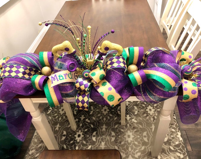 mardi gras garland for mantle