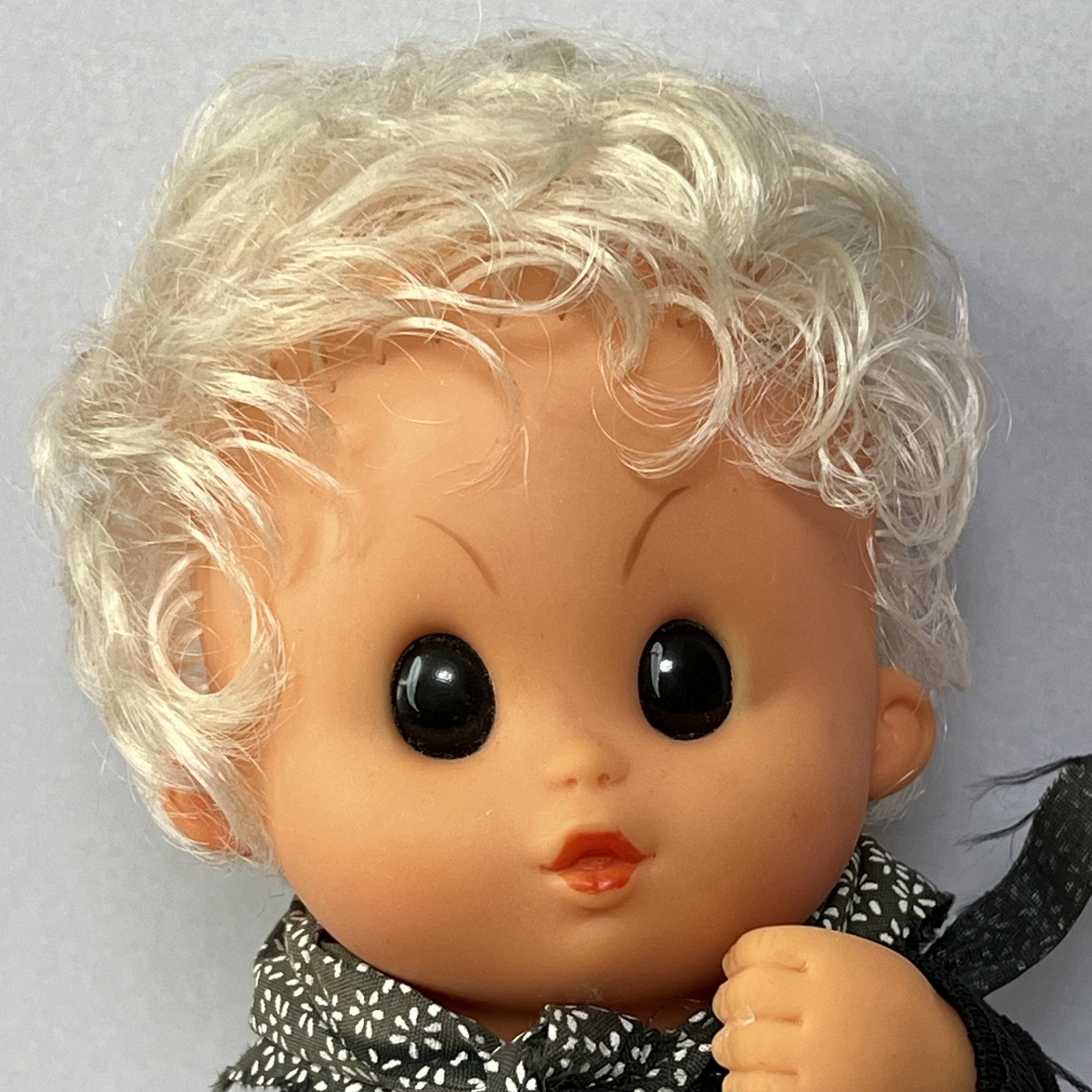 欧米70年代ヴィンテージ希少なGOTO美しく凛々しい瞳で精巧に作られた鳥の陶器 欧米70年代ヴィンテージ希少なGOTO美しく凛々しい瞳で精巧に作られ