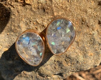 Une paire de beaux bouchons d’oreille en forme de goutte d’eau de labradorite, des bouchons de pierre, des jauges de labradorite, des bouchons de pierre en forme de goutte d’eau de plusieurs tailles!