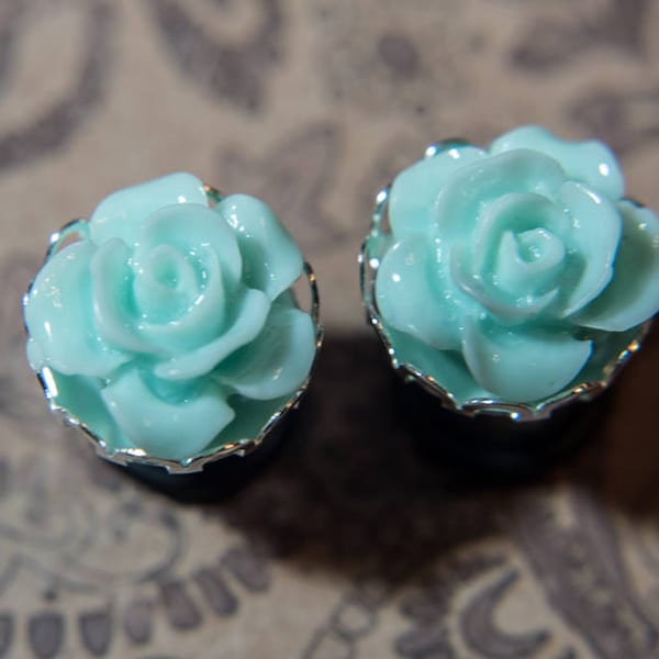 Pretty rose hider plugs  2g - 6mm, 0g - 8mm, 00g - 10mm