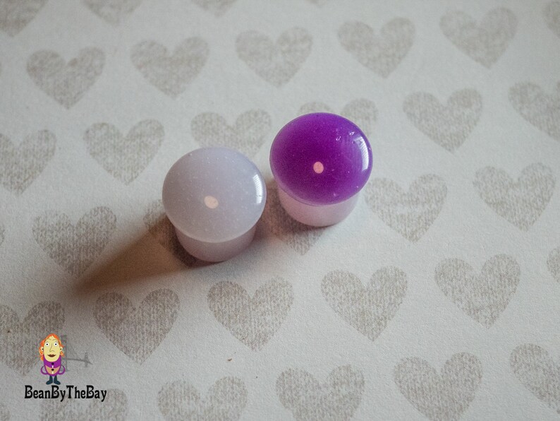 Different shapes and sizes earplugs ear gauges gorgeous /& light COLOR CHANGING