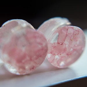 Light pink ear plugs with Rose Quartz, Multiple Sizes