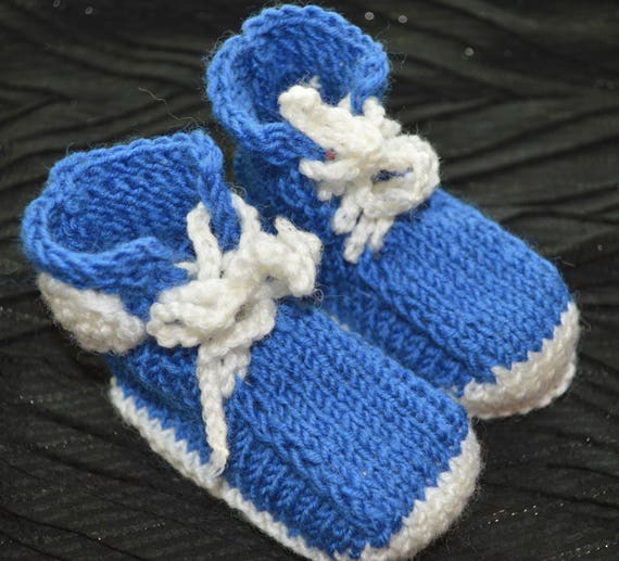 knitted baby sneakers