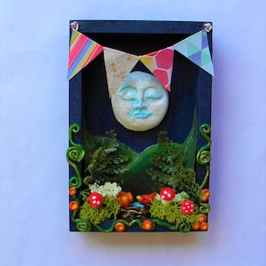 Moon and nesting birds diorama