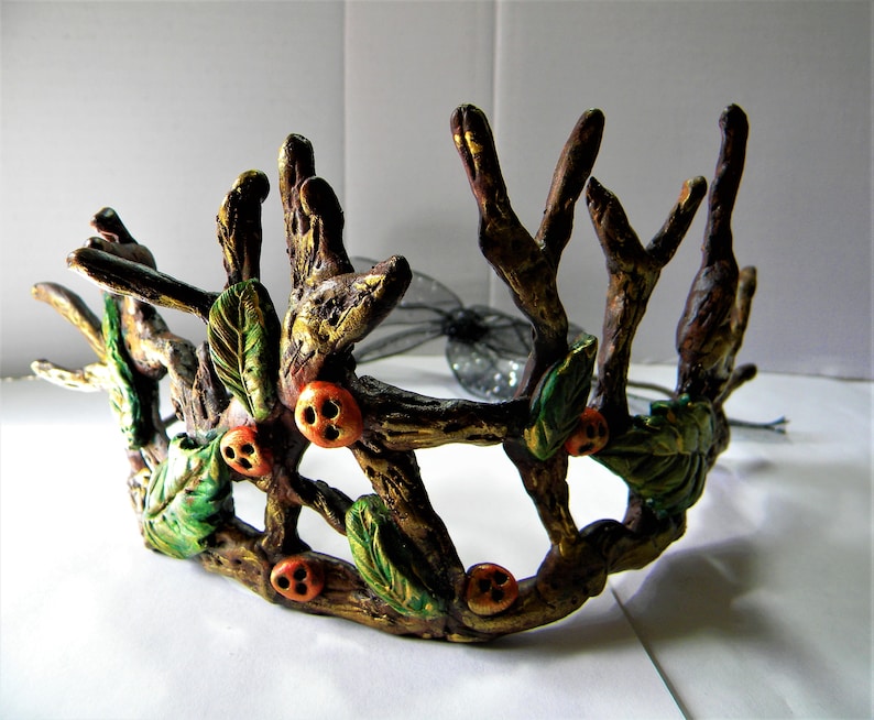 Forest crown cosplay accessory image 1