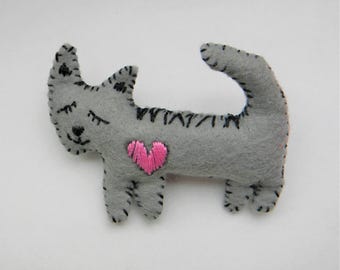 Handmade gray cat felt brooch, a whimsical folk art jewelry accessory