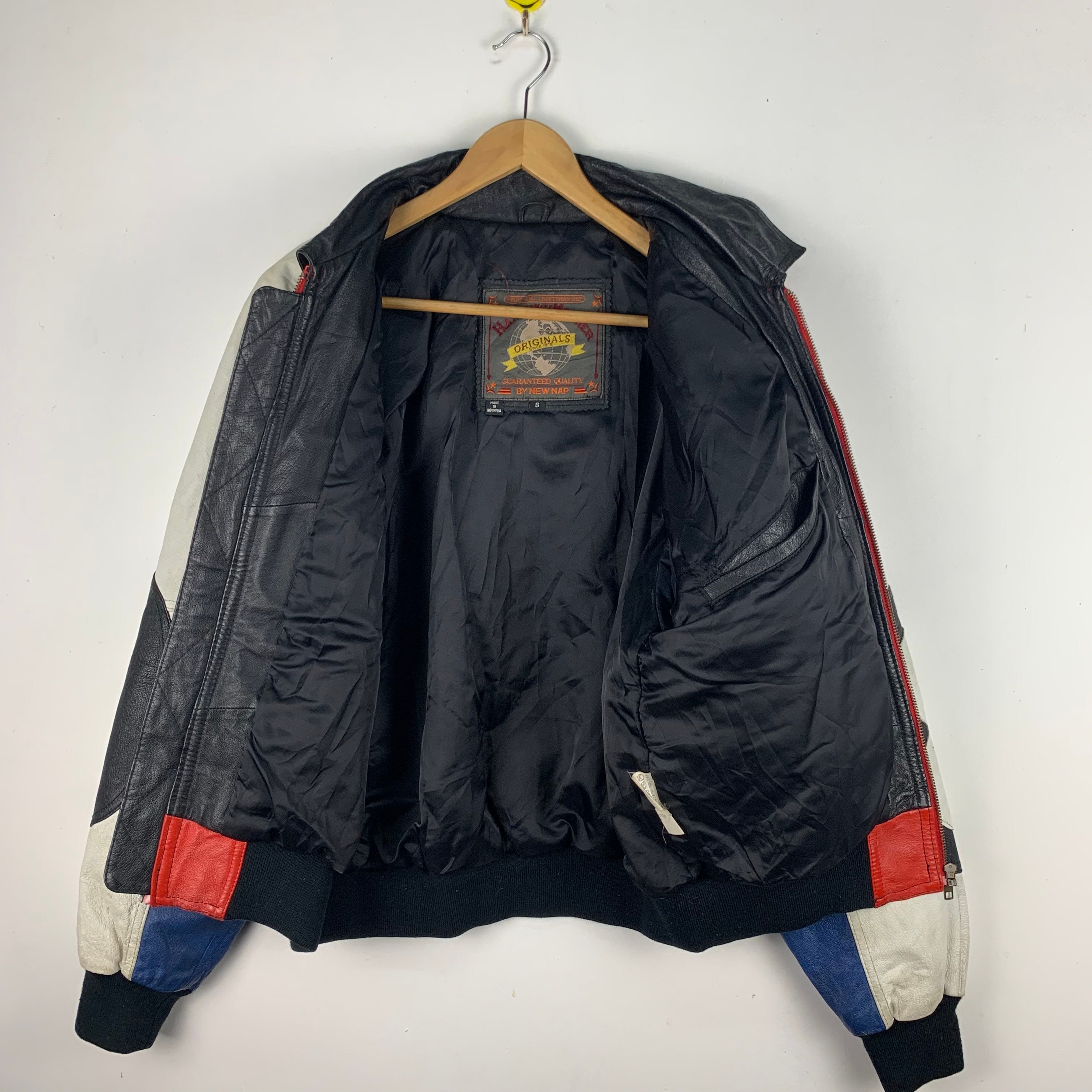Flesh & Hide F&H Men's Distressed Black and Yellow Colossus