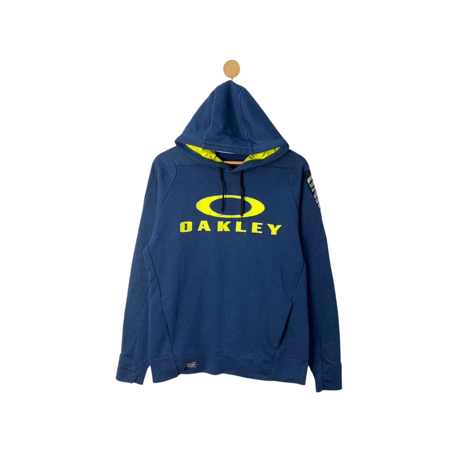 Vintage Oakley Hoodies - Etsy Canada