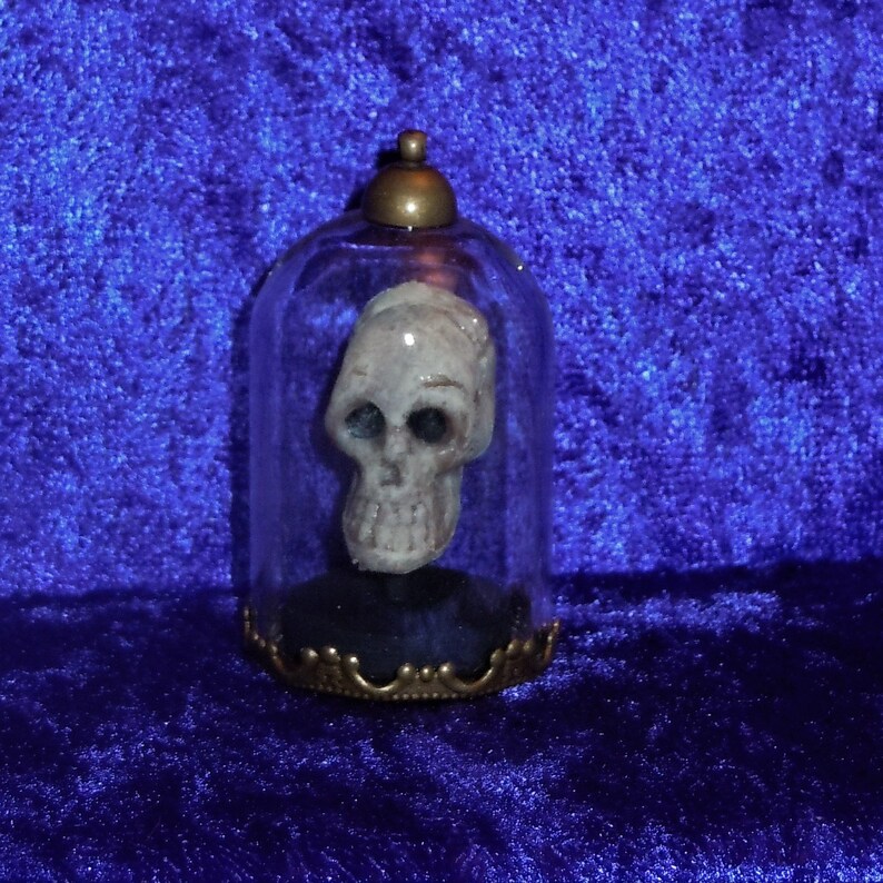Dollhouse Miniature Accessory in twelfth scale or 1:12 scale. Halloween, skull under glass dome. Item N467. image 1