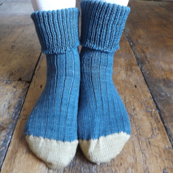 Ladies' Handmade Wool Socks - Elderberry Deep Blue
