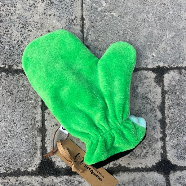 Microfibre Mitt for Cleaning, Tack Cleaning Mitt, Water Resistant Mitten, towel mitten, Cleaning Cloth, Green