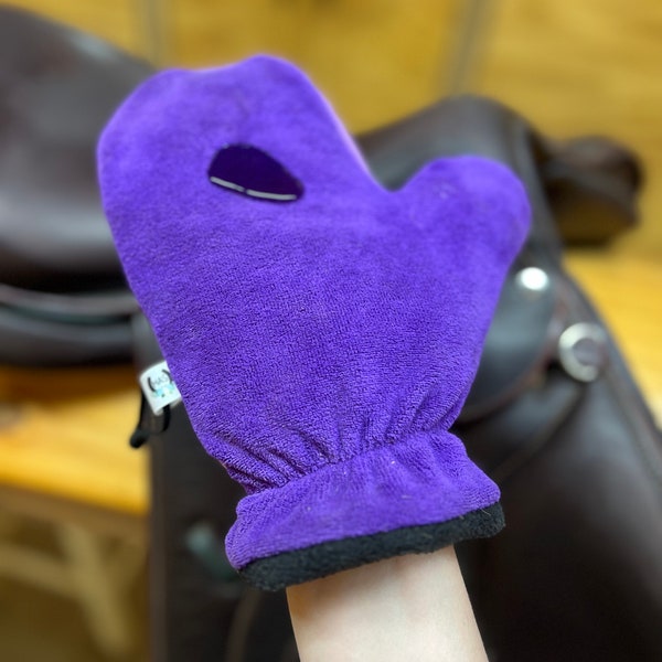 Microfibre Mitt for Cleaning, Tack Cleaning Mitt, Water Resistant Mitten, towel mitten, Cleaning Cloth, Purple