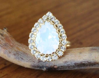 White opal crystal Ring, Gold Cocktail ring, Teardrop ring, Adjustable ring, Bridesmaid gift, Teardrop ring, Finger ring