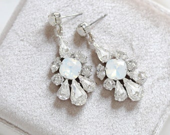 Crystal Bridal earrings, Bridal jewelry, White opal Wedding earrings, Silver chandelier earrings, Vintage style earrings, Wedding jewelry