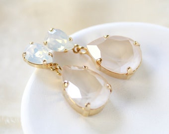 Crystal Bridal earrings, Bridal jewelry, Ivory cream crystal earrings, Wedding earrings, Teardrop earrings, White opal earrings Gold jewelry