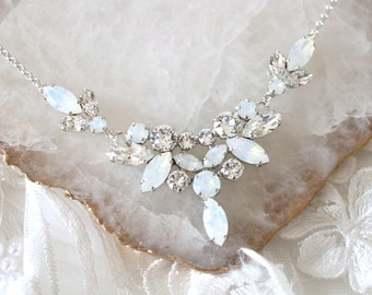 Crystal Bridal necklace, White opal Wedding necklace, Bridal jewelry, Vintage style necklace, Special occasion necklace, Wedding jewelry