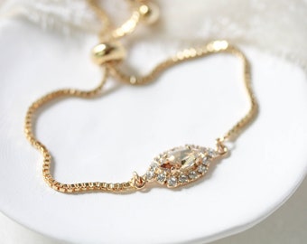 Dainty Bridal bracelet, Gold Wedding jewelry, Gold Bridesmaid bracelet, Simple Crystal bracelet, Bridal jewelry, Delicate Wedding bracelet