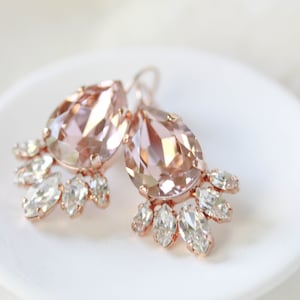 Rose gold Bridal earrings, Crystal Wedding earrings, Bridal jewelry, Blush crystal drop earrings, Bridesmaid earrings, Wedding jewelry