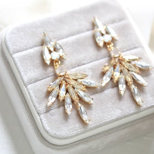 Gold Bridal earrings, Statement Wedding earrings, Bridal jewelry, Gold chandelier earrings, Wedding jewelry, Special occasion earrings