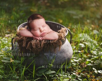 Digital Prop for Newborn - Digital background - Newborn Photography - layers PSD - hanging bucket - Bed - moss - wreath - woodland