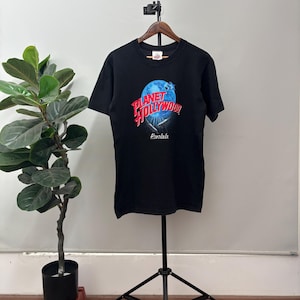 Vintage 90’s Planet Hollywood Honolulu Shirt / Tourist Tees Size S