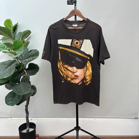 Vintage Madonna Shirt Distressed / The Girlie Show / Herb Ritts / Band T Shirt / Tour Shirt