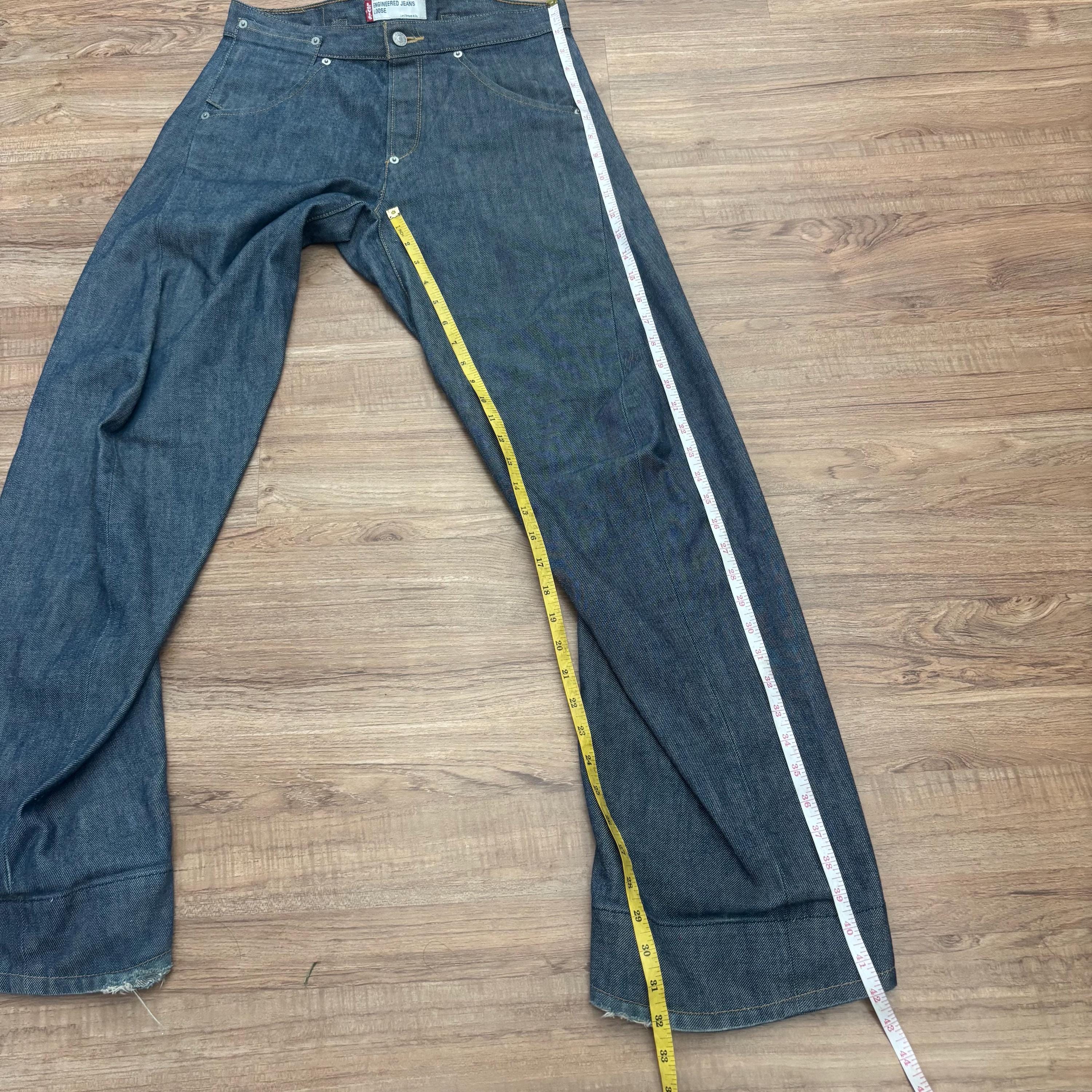 Vintage Levi's Engineered Loose Cut Jeans Single Pocket Cinch Back