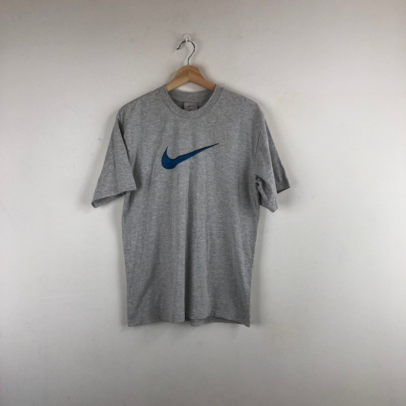 nike jacket logo