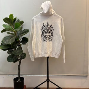 Vintage 90’s Spider-Web Hoodie / Surf & Skate Streetwear Size L