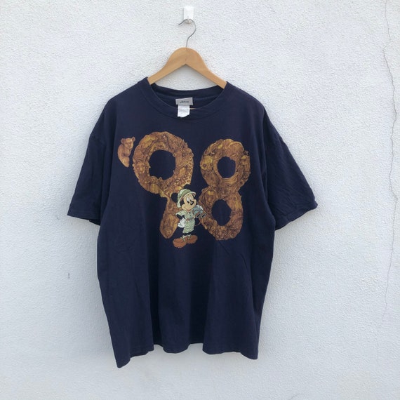 Vintage 90’s Mickey Mouse Shirt / 98 Animal Kingdo