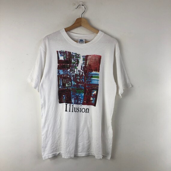 Vintage Illusion Shirt / Art Tee / Pop Art