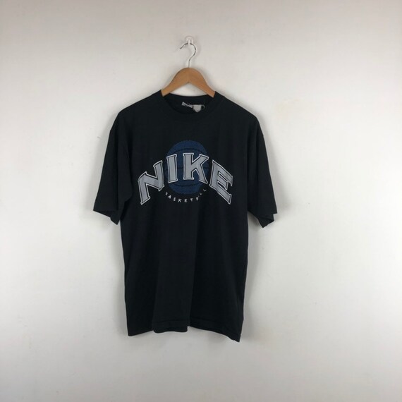 nike basketball gear