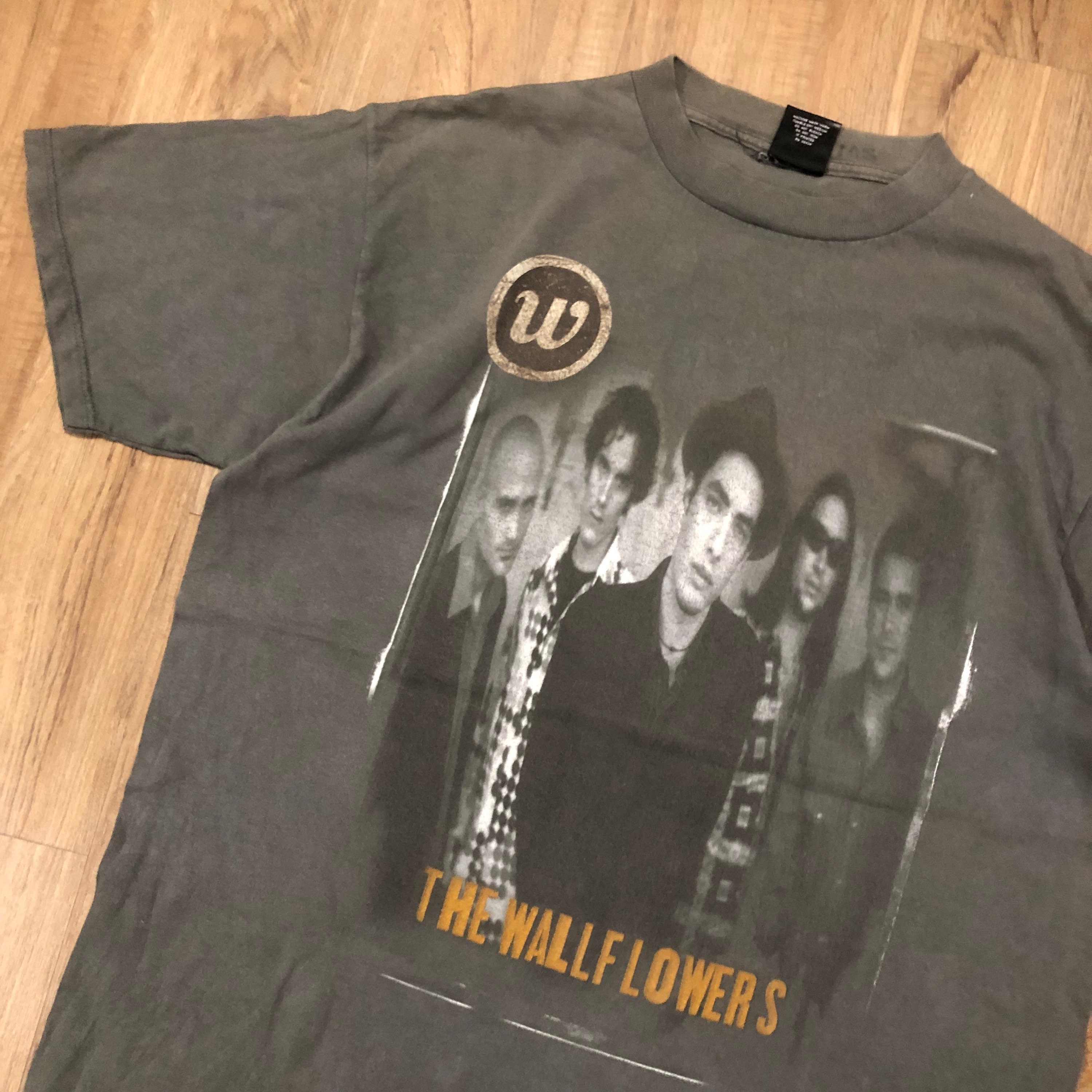 ヴィンテージ 90 年代 The Wallflowers シャツ / Bringing Down The