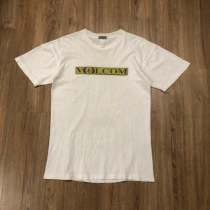 Vintage Volcom Shirt OG Logo / Skate & Surf Volcom Stone Skateboarding Size M