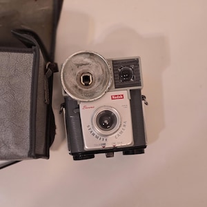 Vintage Kodak Brownie STARMITE CAMERA Dakon Lense 1960s with Case