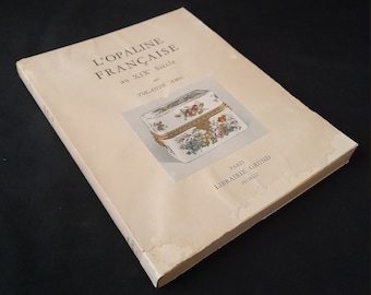 2) Libro; 'L'Opaline Française au XIXe Siècle.', de Yolande Amic. | Tapa blanda | Francia, París, 1952 | Biblioteca Grund.