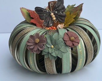 Mason Jar Ring Pumpkin: Fall Halloween Decor