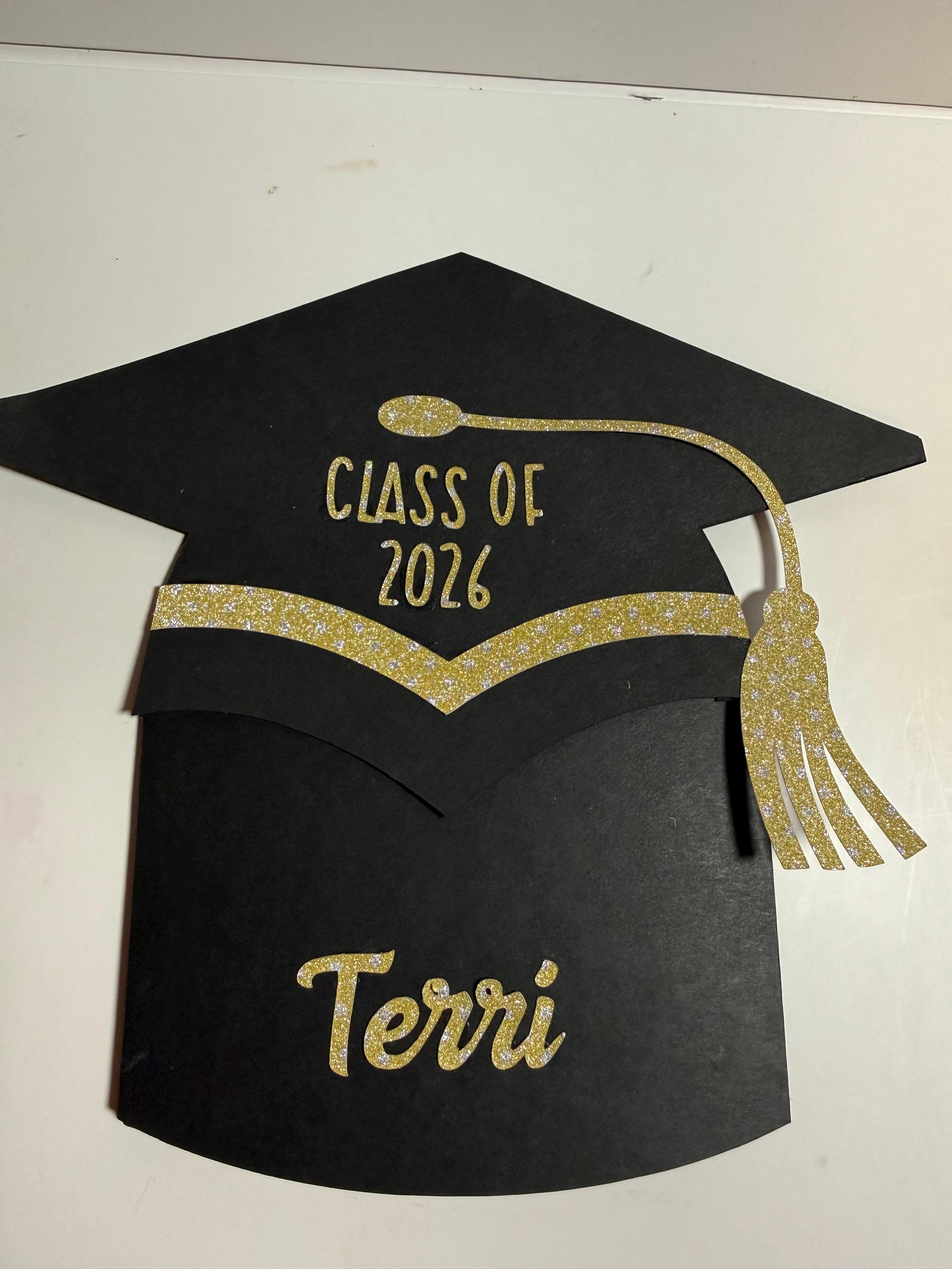 Personalized Graduation Cap Gift Card Holder: Class of 2026 Money Holder