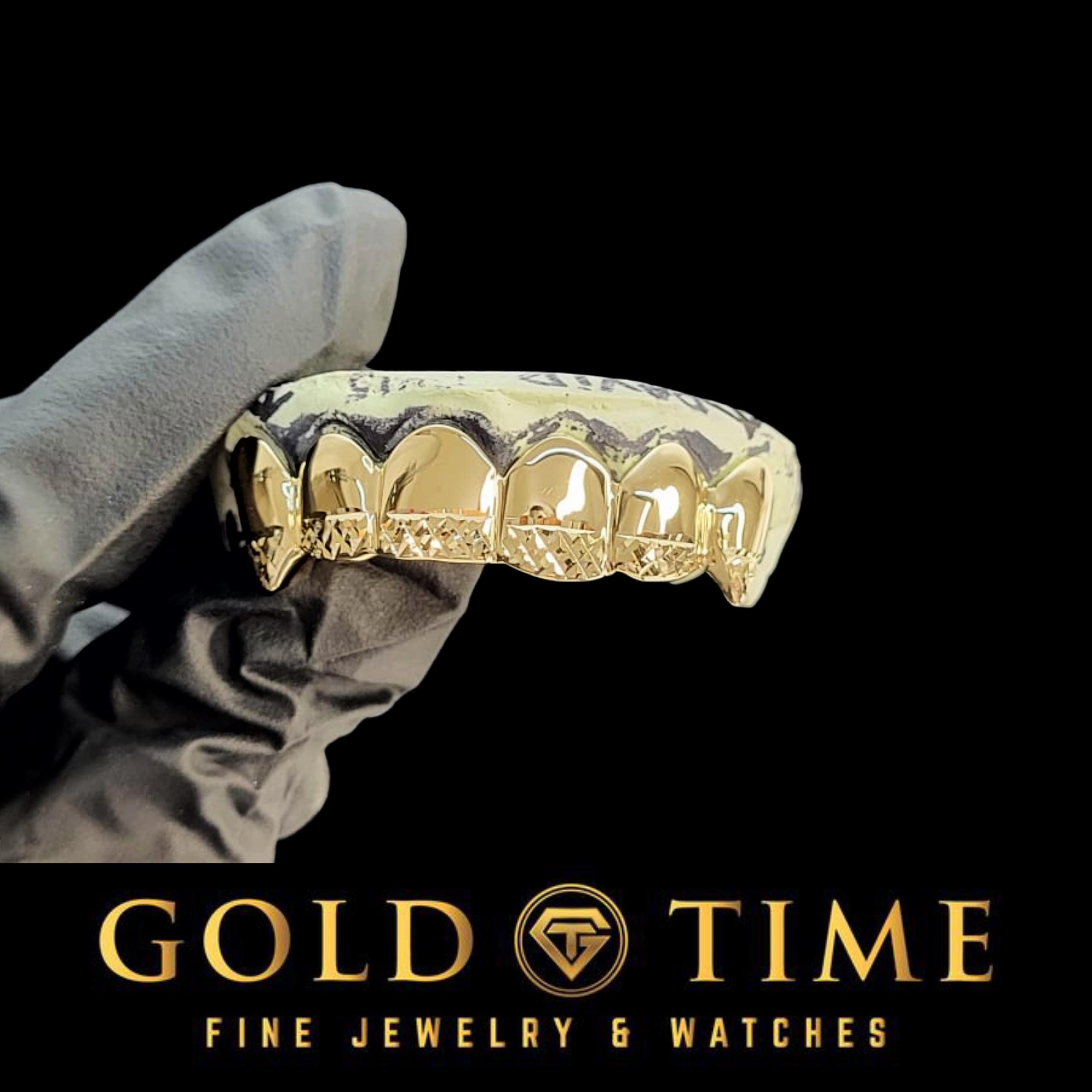 Custom 6 Piece Gold Grillz With Trillion-cut Fangs – Handmade