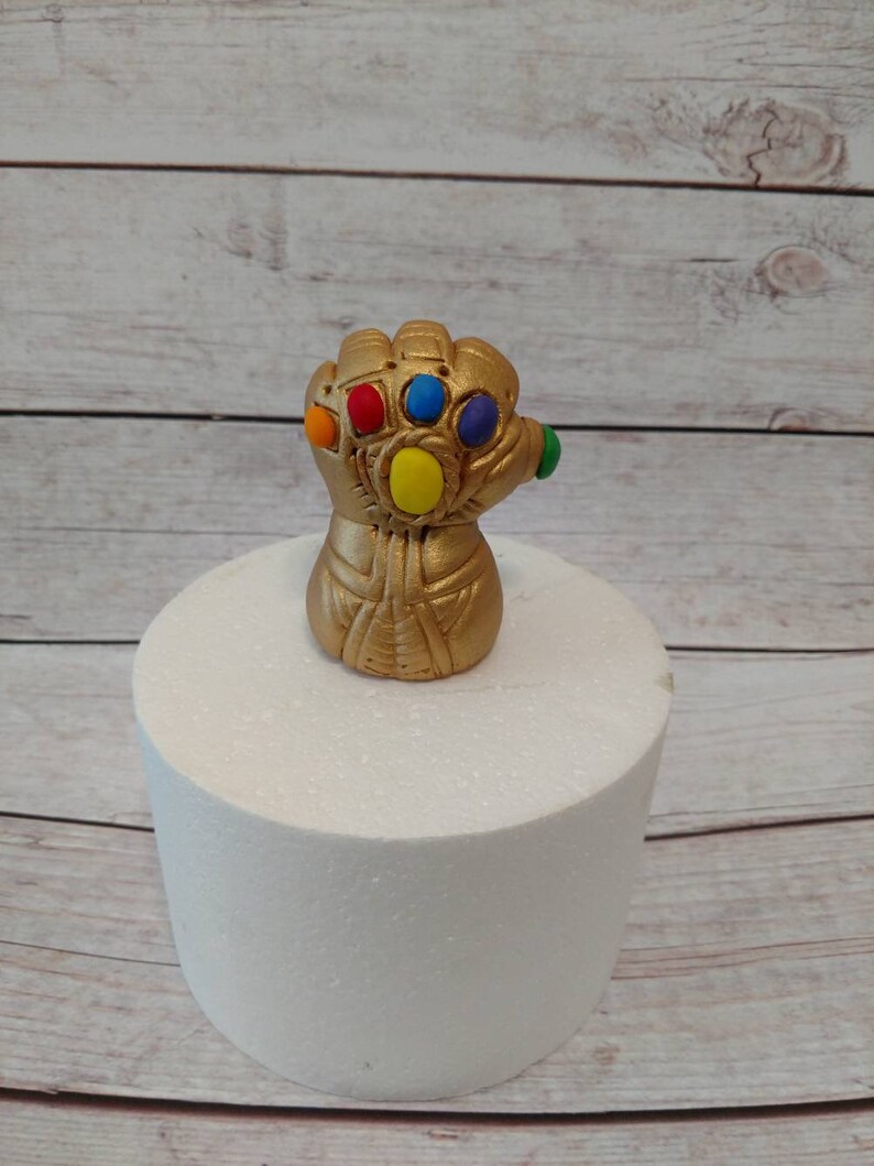 infinity gauntlet tree topper