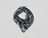 Baby Drool Bib/ Monochrome Bib / Baby Drool Scarf / Baby Bandana Bib / Snap bib / Handkerchief bib / Cowl bib / Dribble Bib / Baby bib scarf