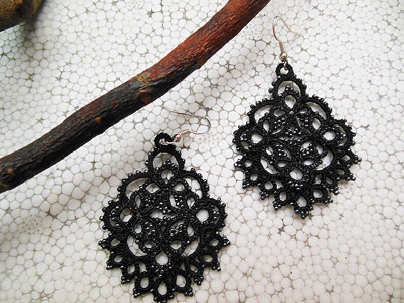 Black Tatting Lace Earrings Tatting Jewellery Frivolité Lace Etsy