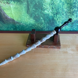 Bone Wand | Oak Wood | Reclaimed Wood | Handmade | Magic | Wizard | Spirituality | Wiccan | Pagan | Mother Earth | Fallen wood