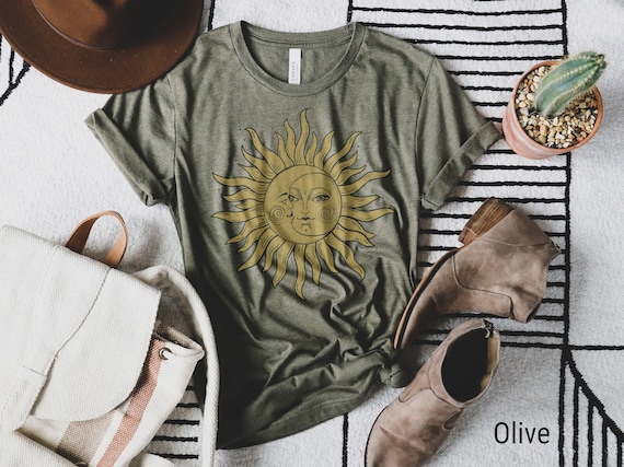 Tee shirt lune et soleil sale
