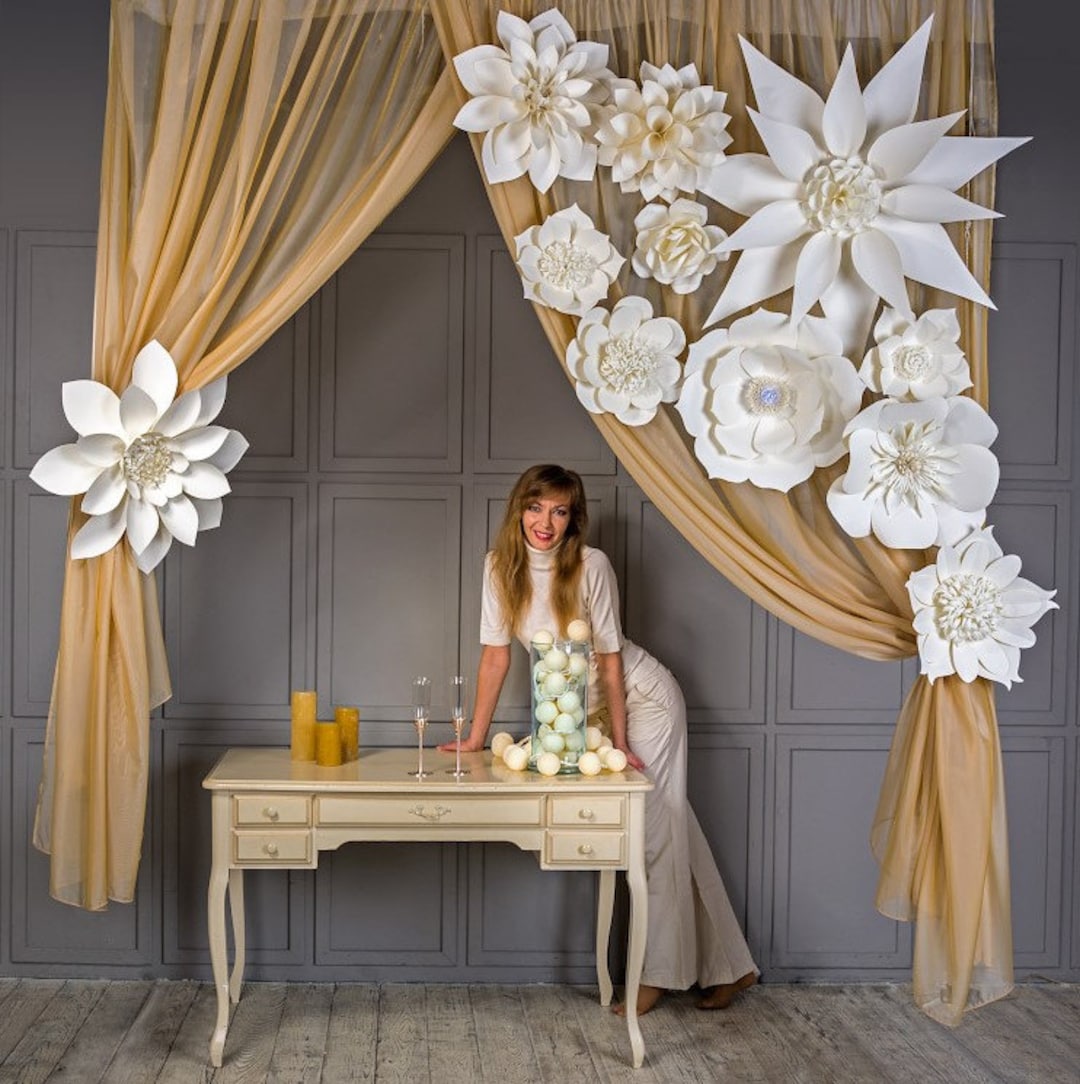 Luxury Set of Giant Paper Flowers, Paper Flower Backdrop, Over the Bed Wall  Decor, Engagement Party Decorations, White Green Paper Flowers 