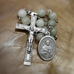 Saint Thomas Aquinas Chaplet, Italian Philosopher, Dominican Friar, Doctor of the Church, Catholic Prayer Beads, 8mm Light Green Opal Beads