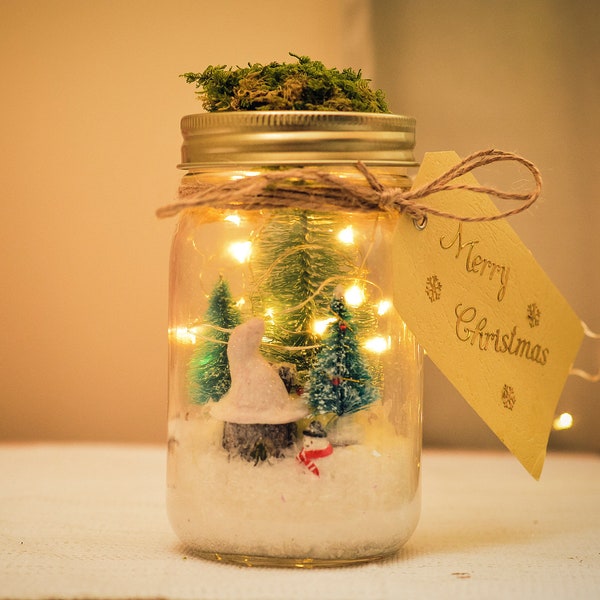 Christmas Mason jar lights, Lighted Mason Jars, Christmas gifts, Christmas ornaments and stockings, mason jar lighting, Mason Jar Lamp,