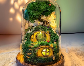 Hobbit House Terrarium in Glass Dome: Tolkien LOTR Light Up Terrarium Kit, Book nook lord of the ring,