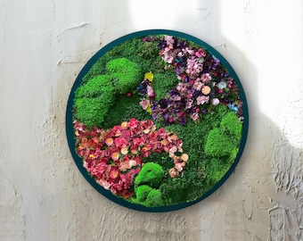 Round Moss Wall Art with Flowers, Wooden Frame, Handmade Preserved Botanical Moss Decor